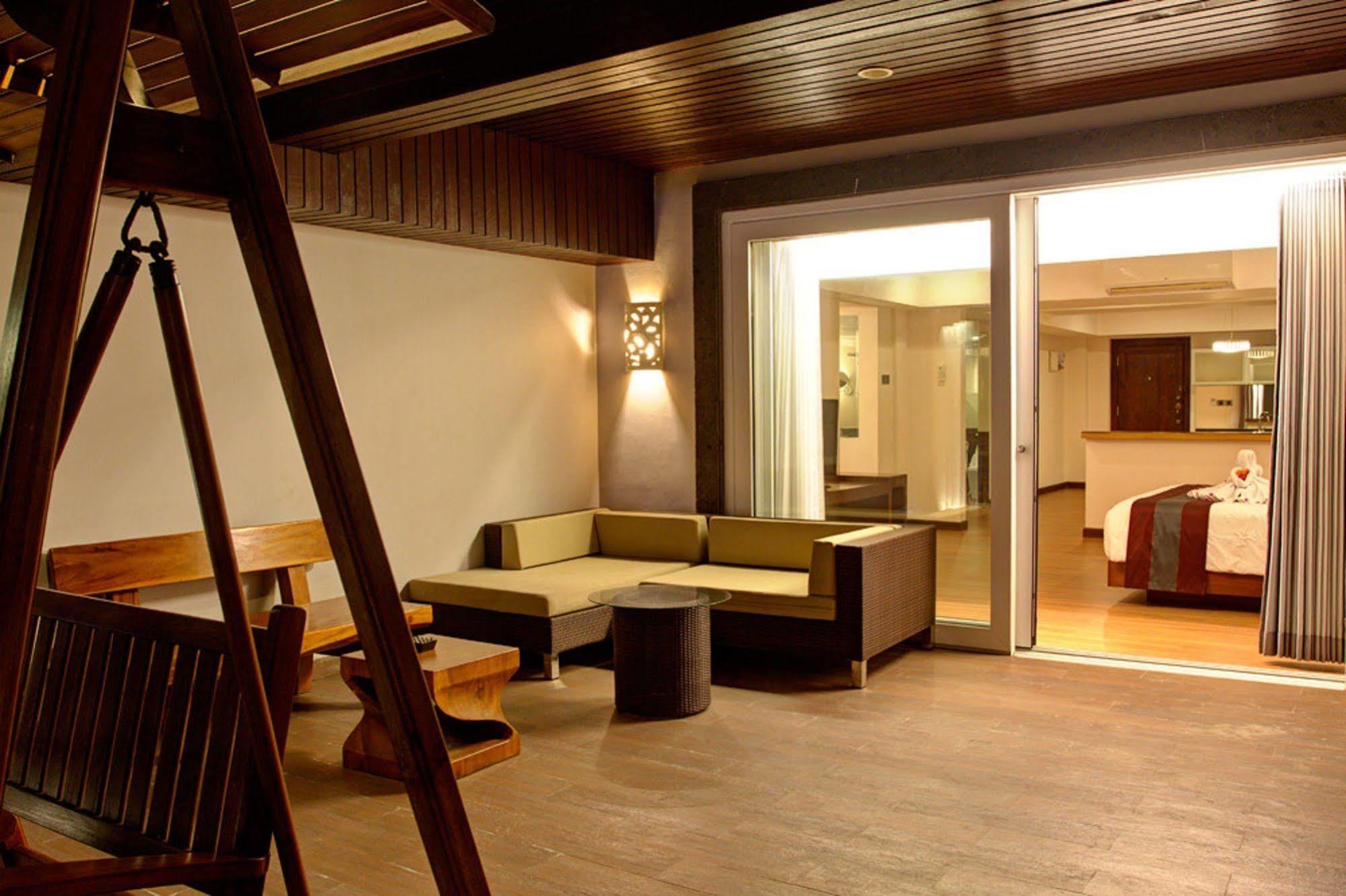 Singkenken Boutique Hotel Seminyak  Exterior photo